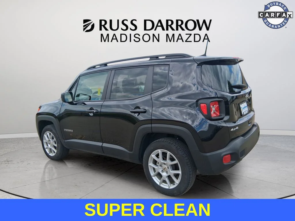Used 2022 Black Jeep Latitude image 3
