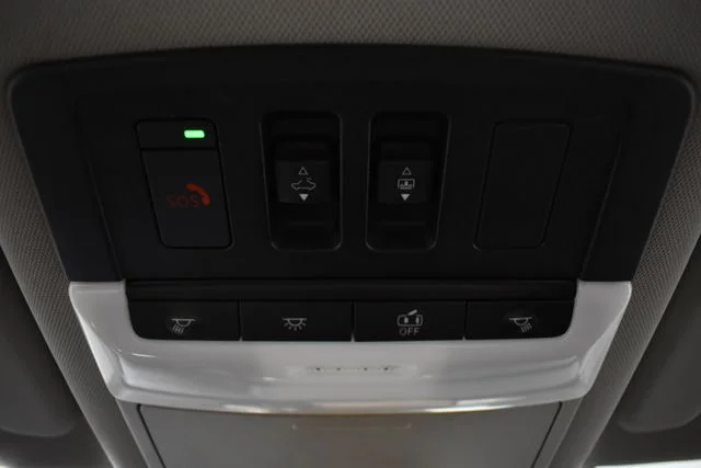 Used 2021 Gray Nissan SV image 33