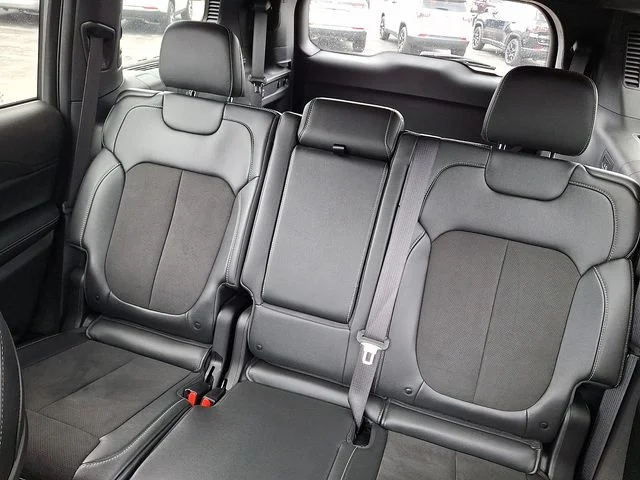 Certified Used 2024 Silver Jeep Altitude X image 18