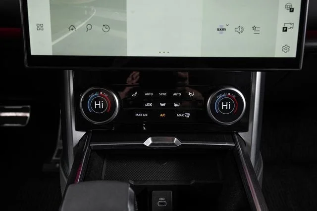 Used 2023 Eiger Gray Metallic Land Rover SE image 44