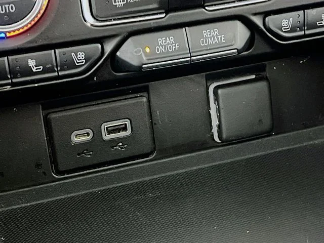 2022 GMC Yukon XL SLT - Photo 21