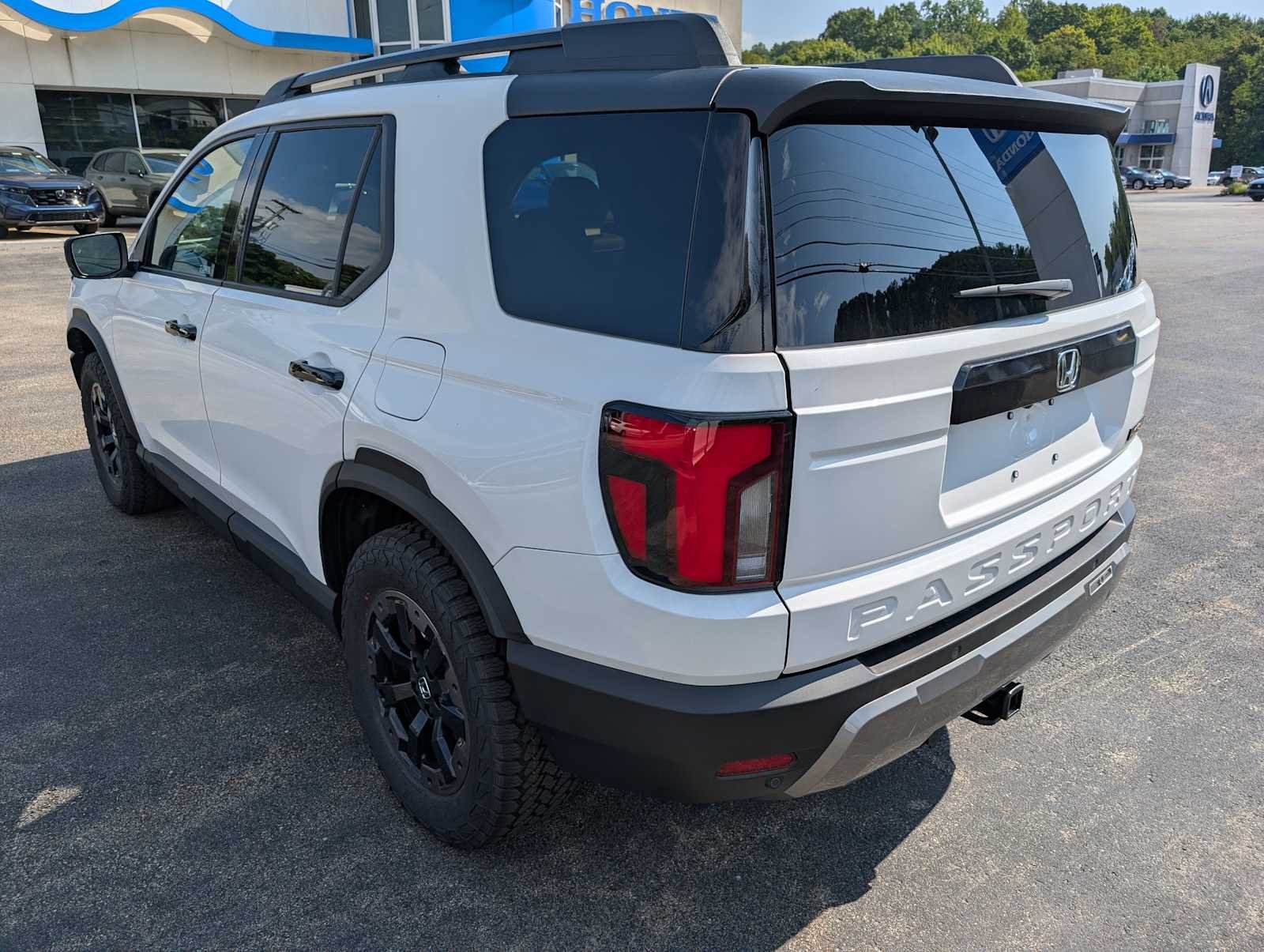 New 2026 Platinum White Pearl Honda TrailSport Elite image 9