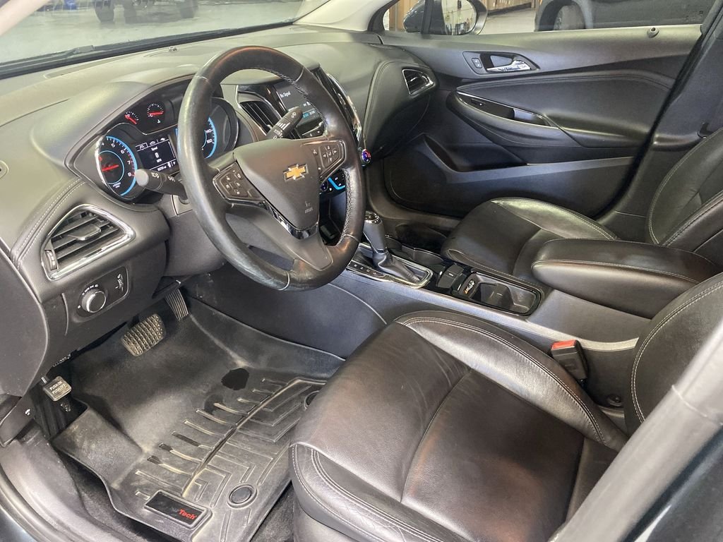 Used 2017 Graphite Metallic Chevrolet Premier image 13
