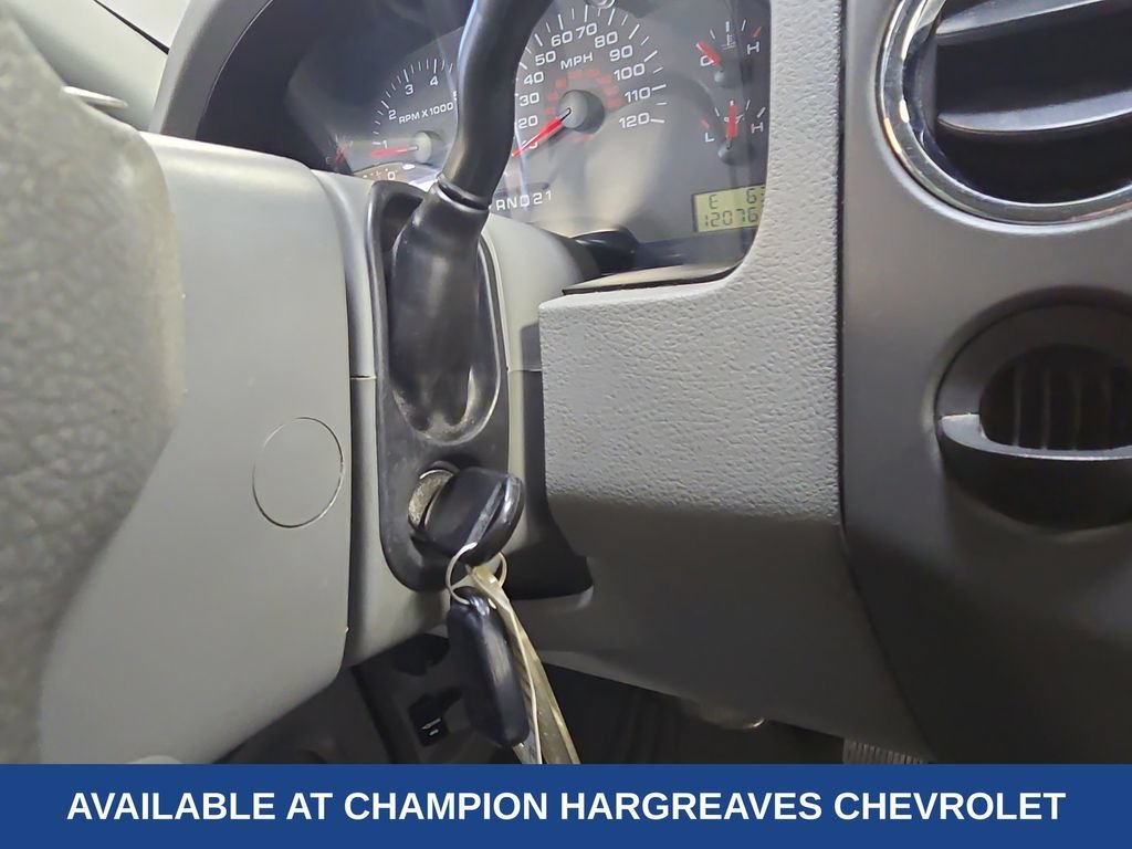 Used 2008 Silver Ford XLT image 22