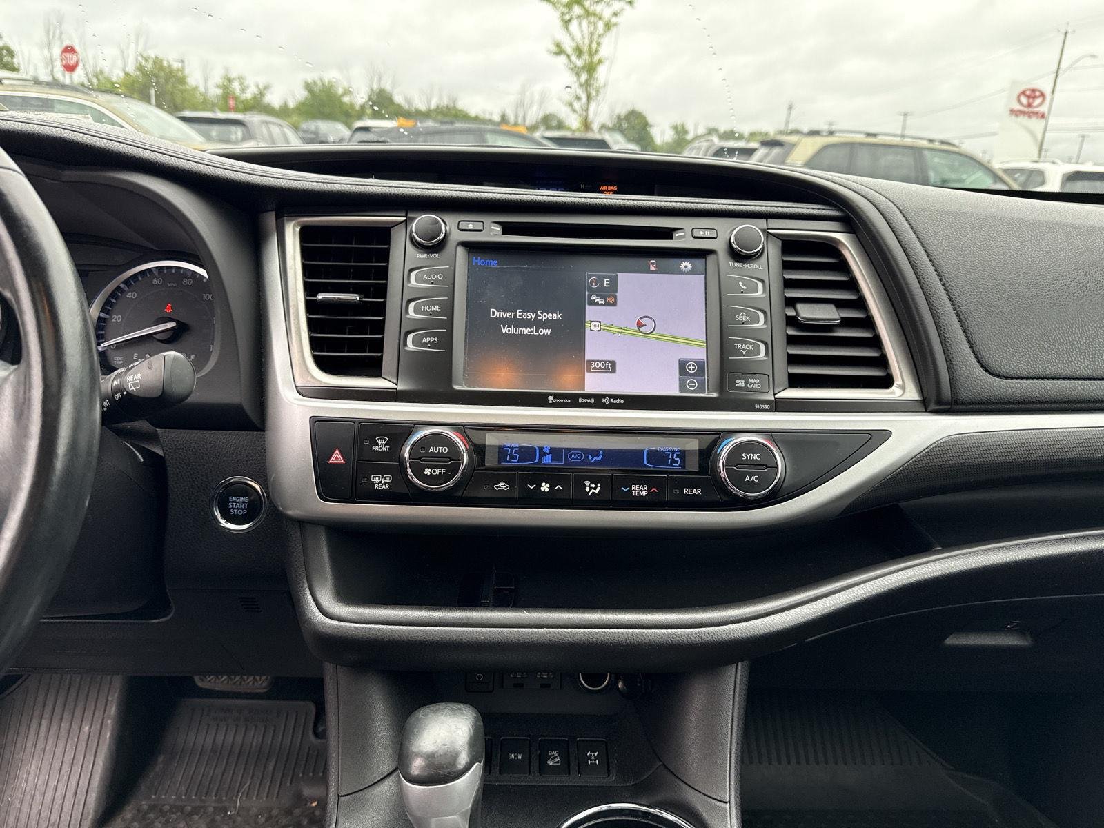 Used 2019 Midnight Black Metallic Toyota SE image 13