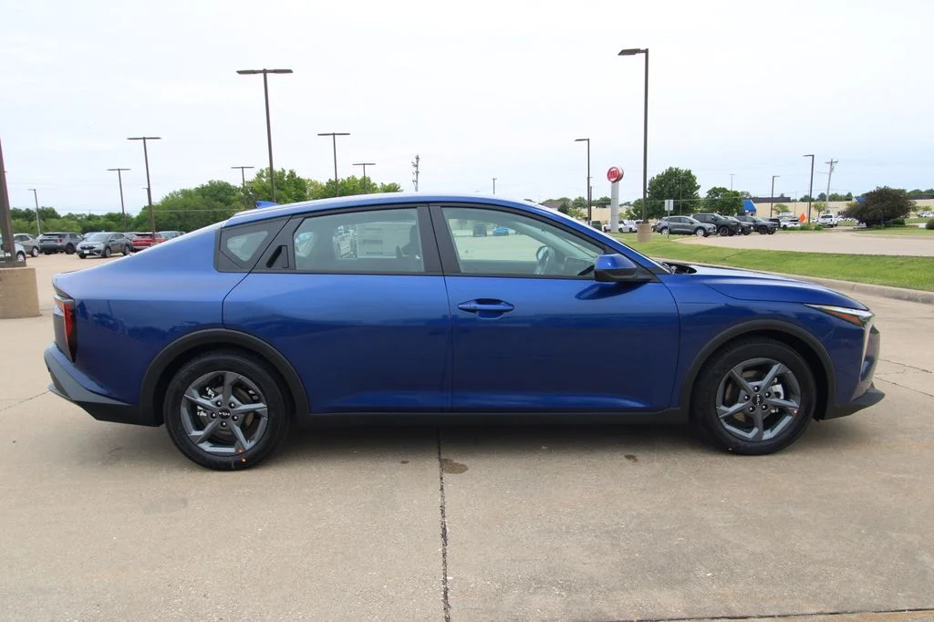 New 2026 Blue Kia LXS image 4