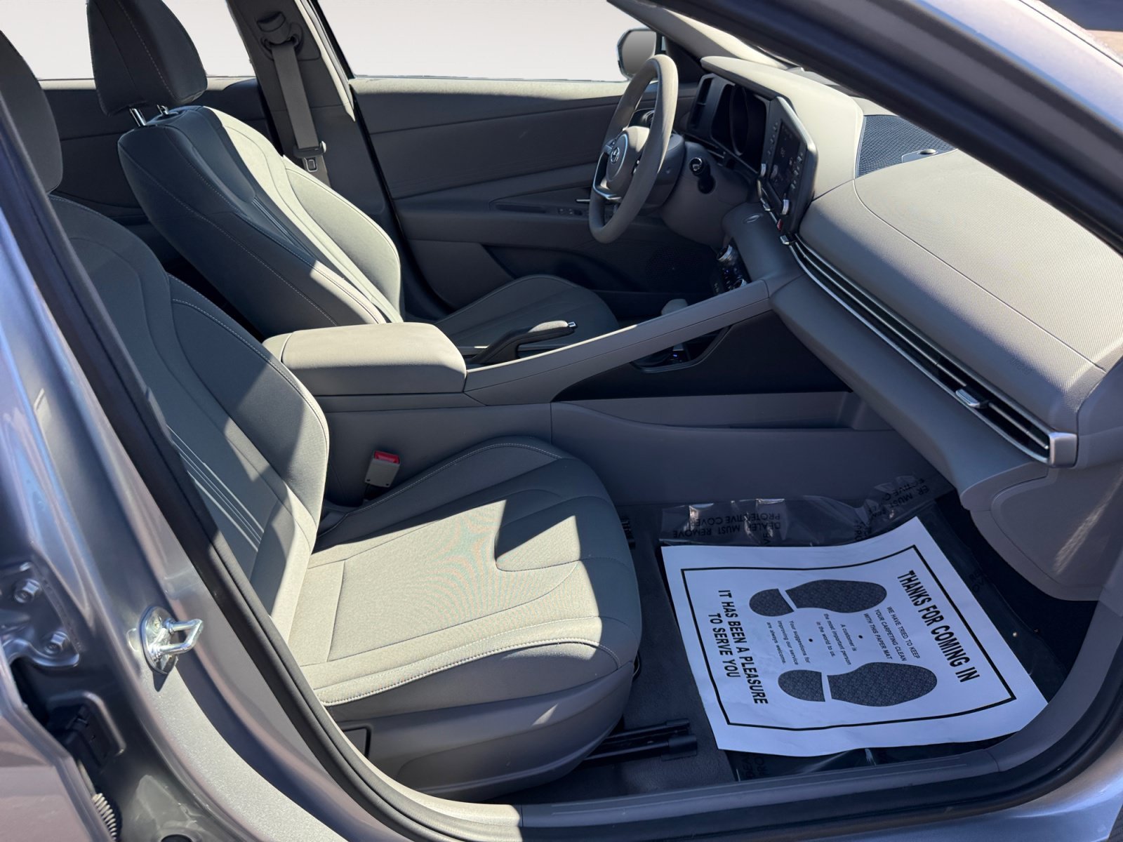 Certified Used 2022 Shimmering Silver Hyundai SEL image 19