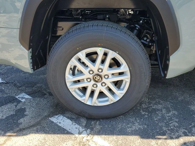 New 2026  Toyota SR5 image 5