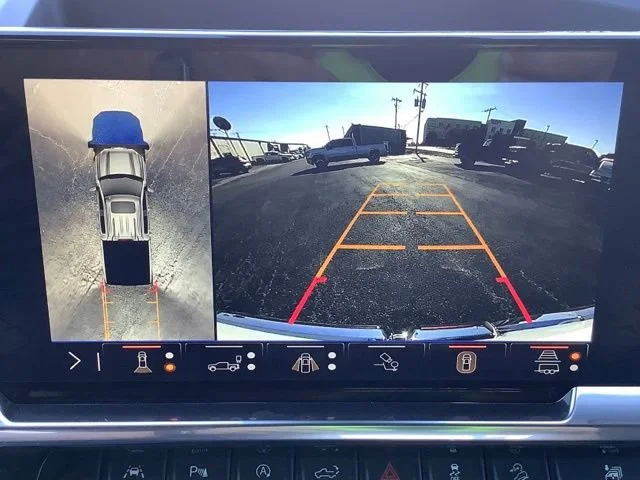 New 2026 Summit White GMC SLE image 18