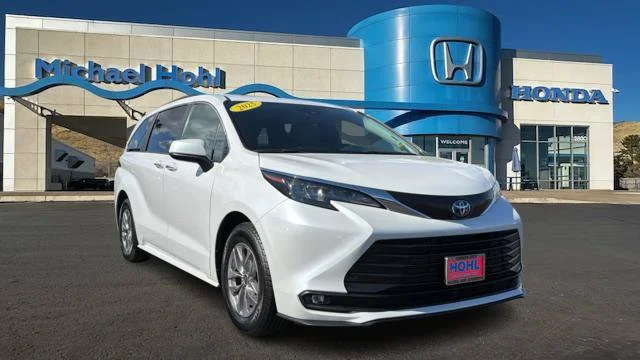 2025 Toyota Sienna