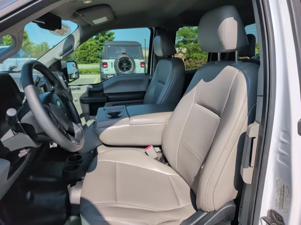 Used 2016 White Ford XL image 16