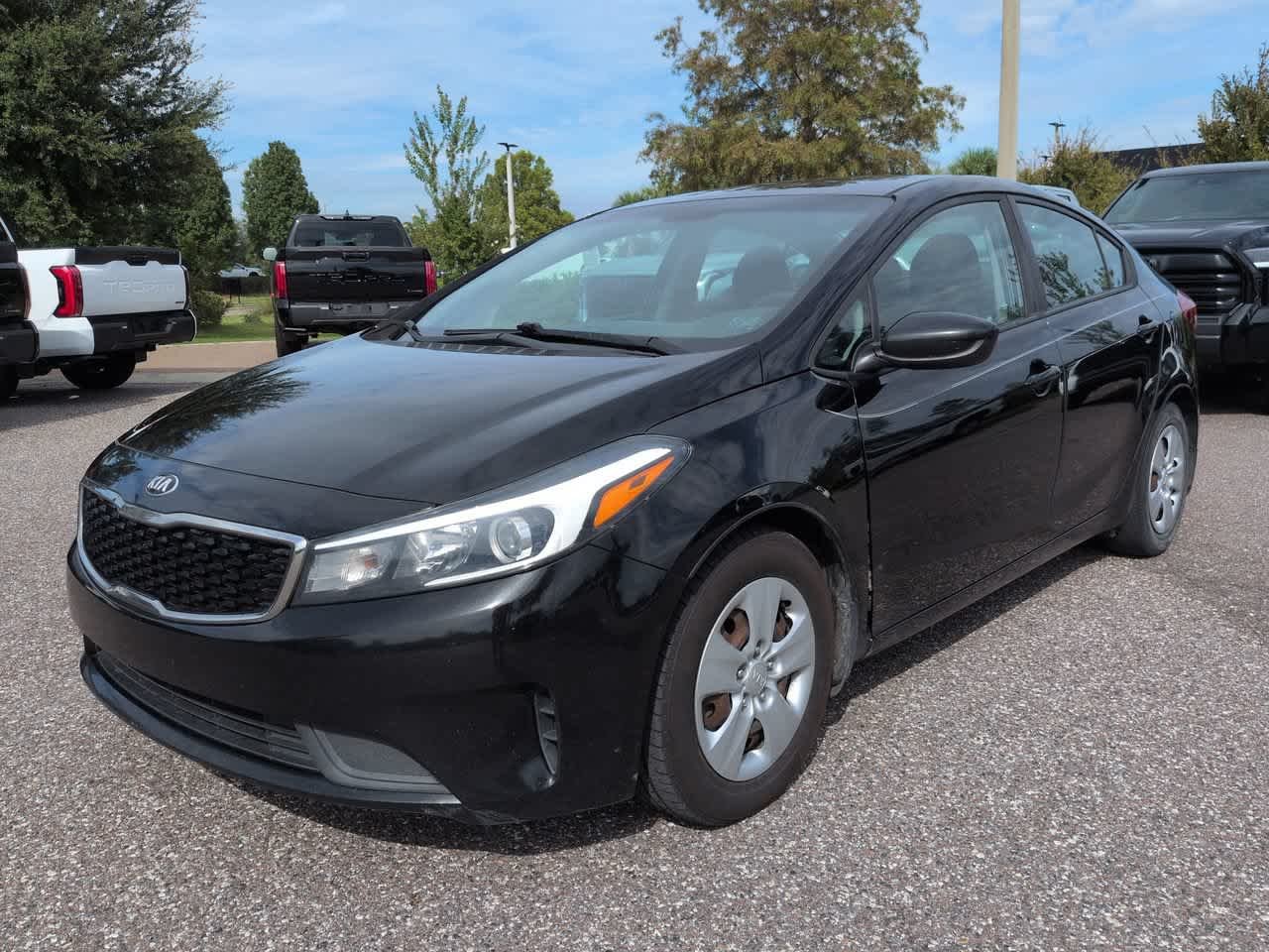 Used 2018 Kia FORTE LX with VIN 3KPFK4A79JE236663 for sale in Wesley Chapel, FL