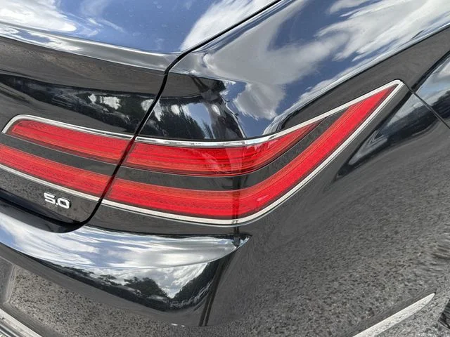 Used 2020 Black Genesis 5.0 Ultimate image 9
