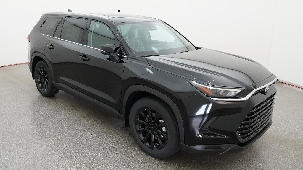 New 2026 Midnight Black Metallic Toyota XLE image 40