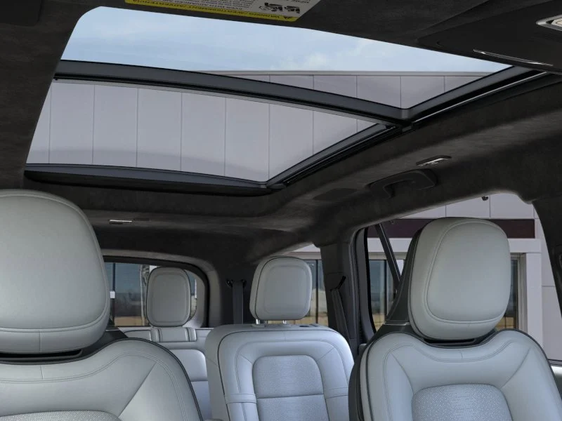 New 2026 Pristine White Metallic Tri-Coat Lincoln Black Label image 22