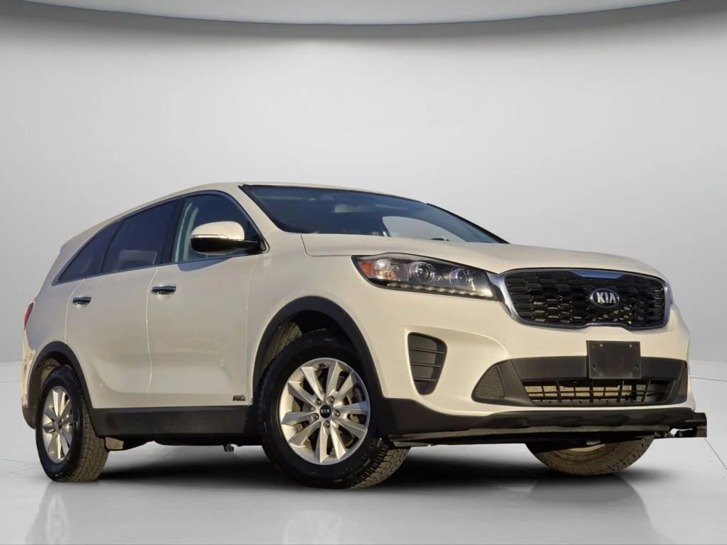 Used 2020 Kia Sorento LX with VIN 5XYPGDA52LG618981 for sale in Bountiful, UT