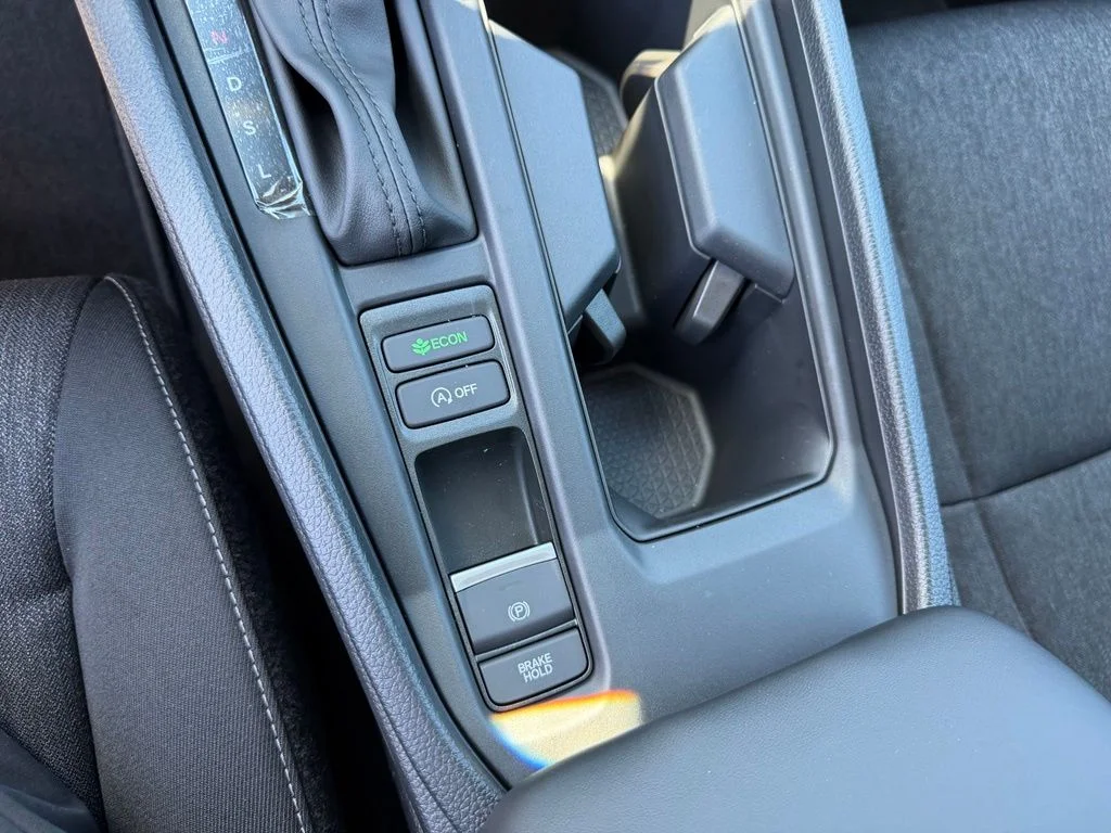 New 2026 Solar Silver Metallic Honda SE image 27