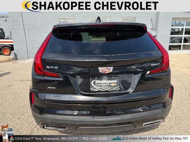 2024 Cadillac XT4 Premium Luxury - Photo 3