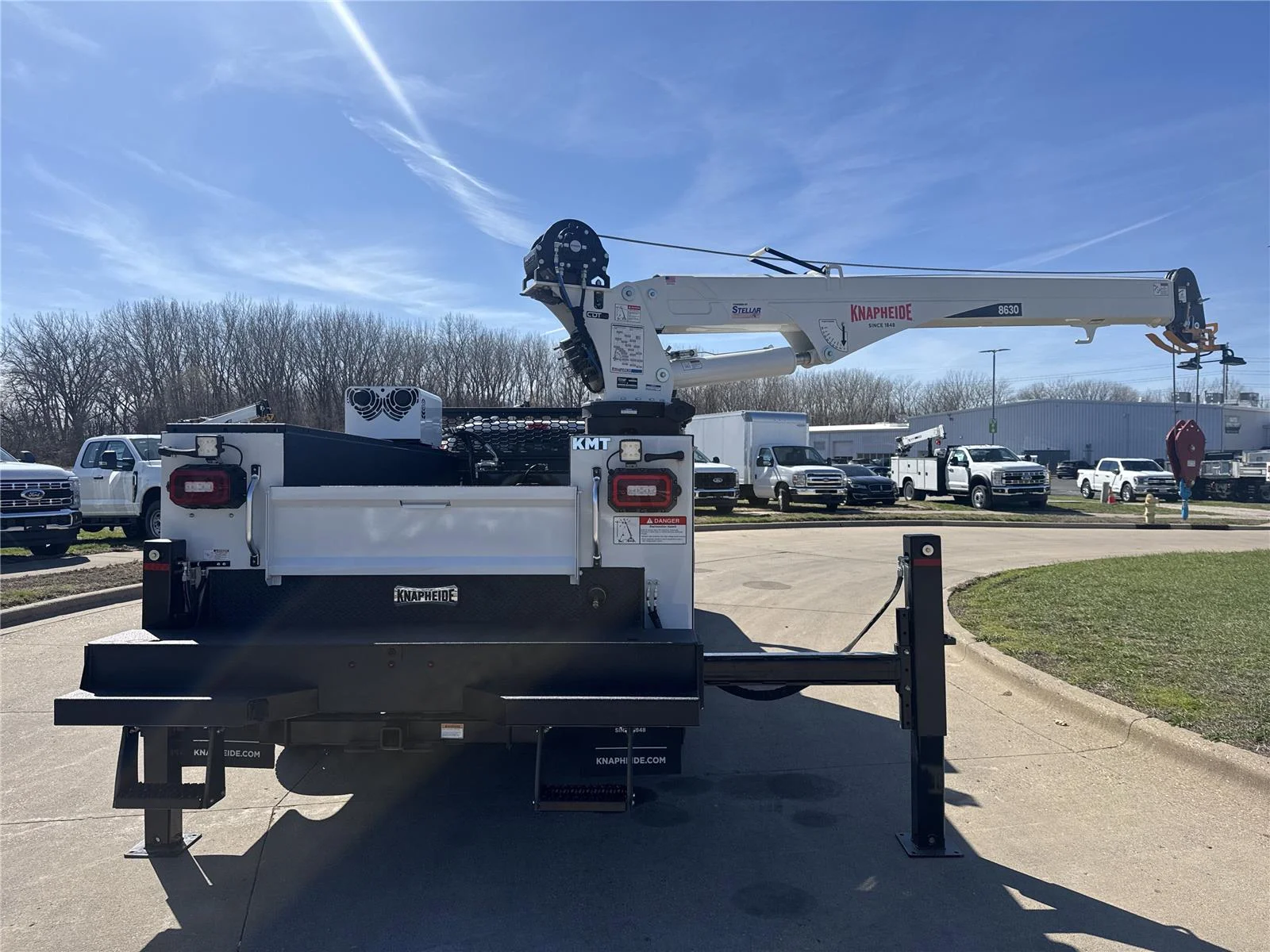New 2026 Oxford White Ford XL image 17