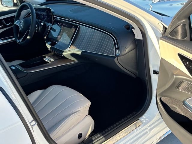 New 2026 Polar White Mercedes-Benz E 350 image 25