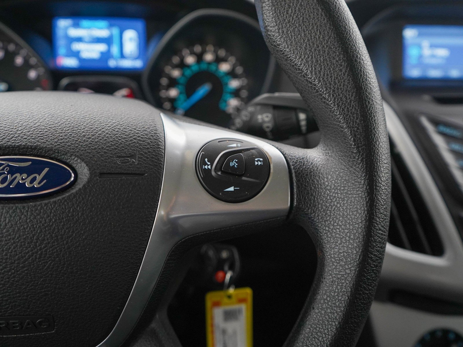 Used 2014 Oxford White Ford 5dr HB SE image 24