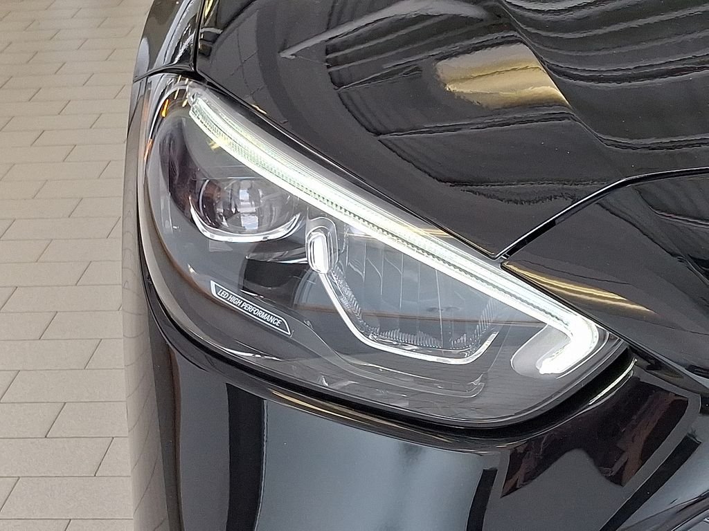 2025 Mercedes-Benz C-Class Sedan C 300 - Photo 6