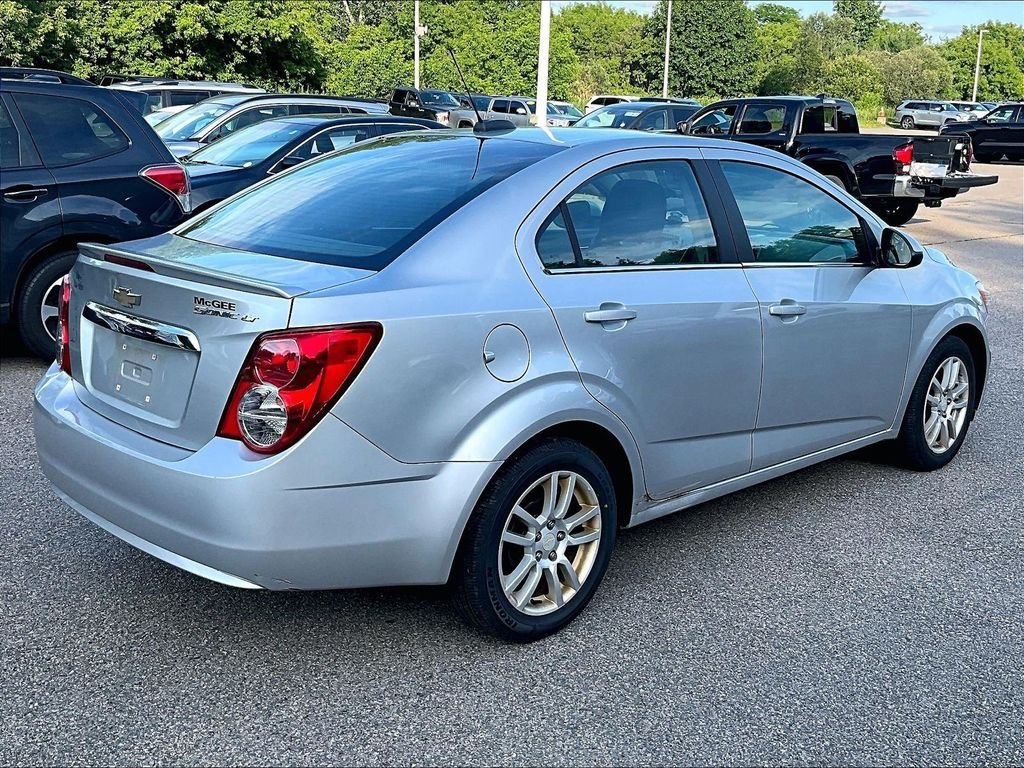 Used 2016 Silver Chevrolet LT image 6