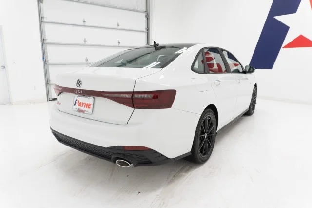 2027 Volkswagen Jetta GLI Autobahn - Photo 6