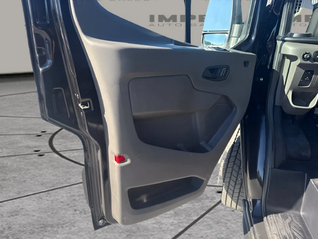 Used 2022 Black Ford Base image 22