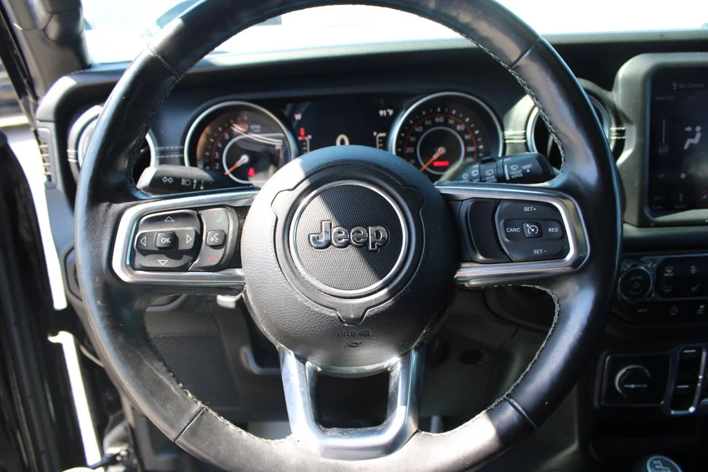 Used 2018 Black Jeep Unlimited Sahara image 26