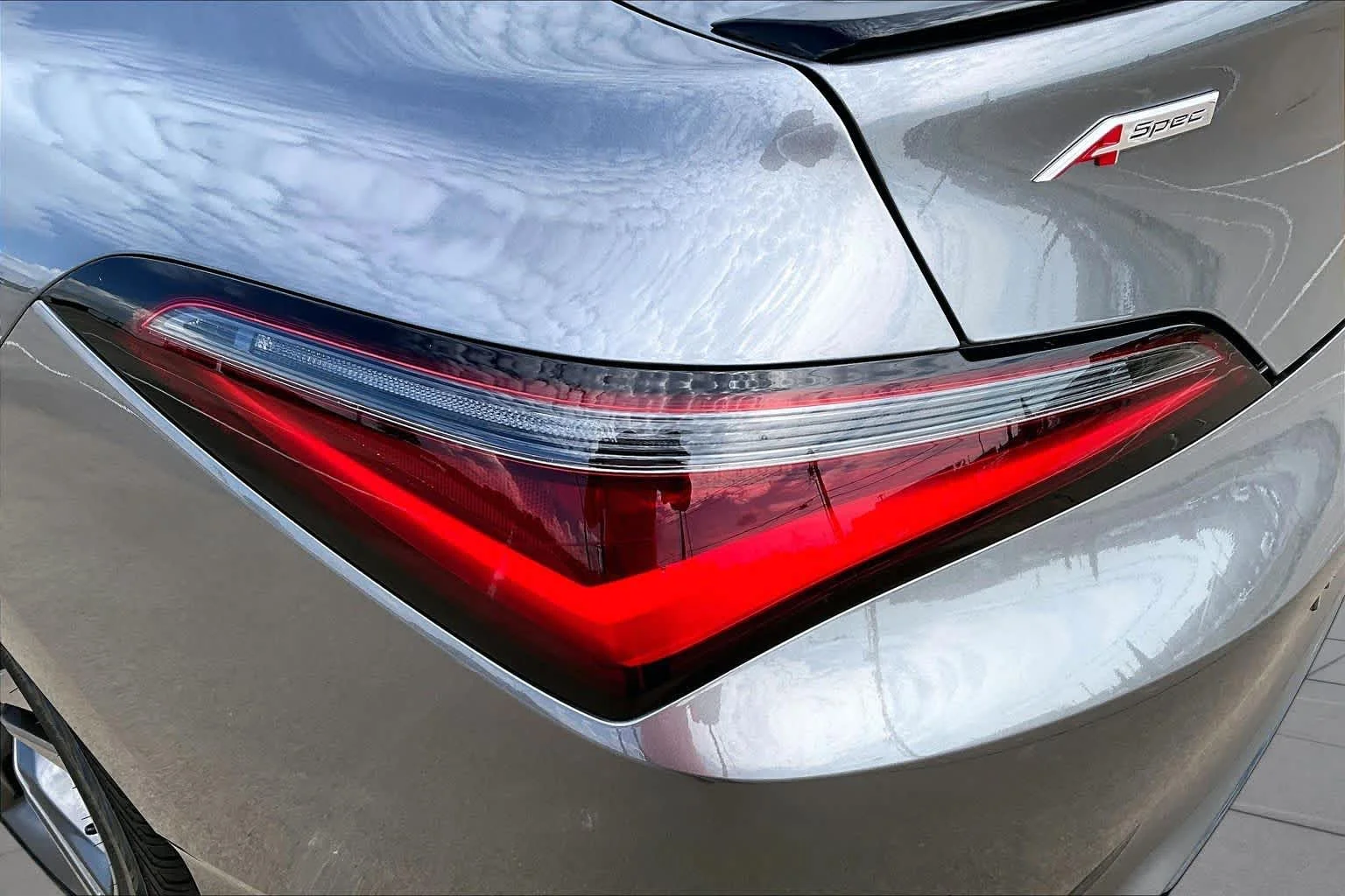 Used 2024 Liquid Carbon Metallic Acura w/A-Spec Technology Package image 28