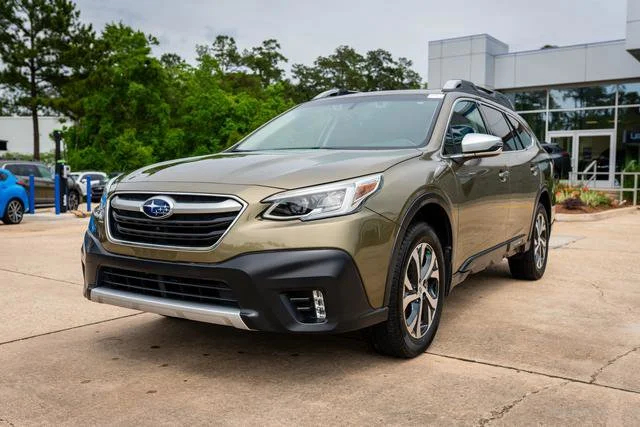 Used 2020 Autumn Green Metallic Subaru Touring image 11