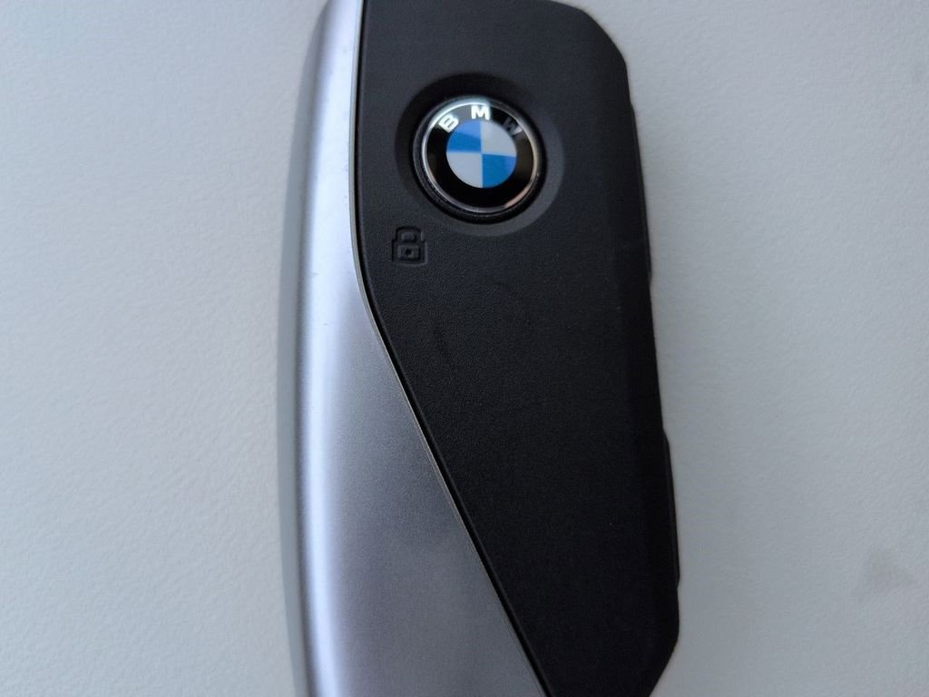 New 2026 Jet Black BMW xDrive28i image 29