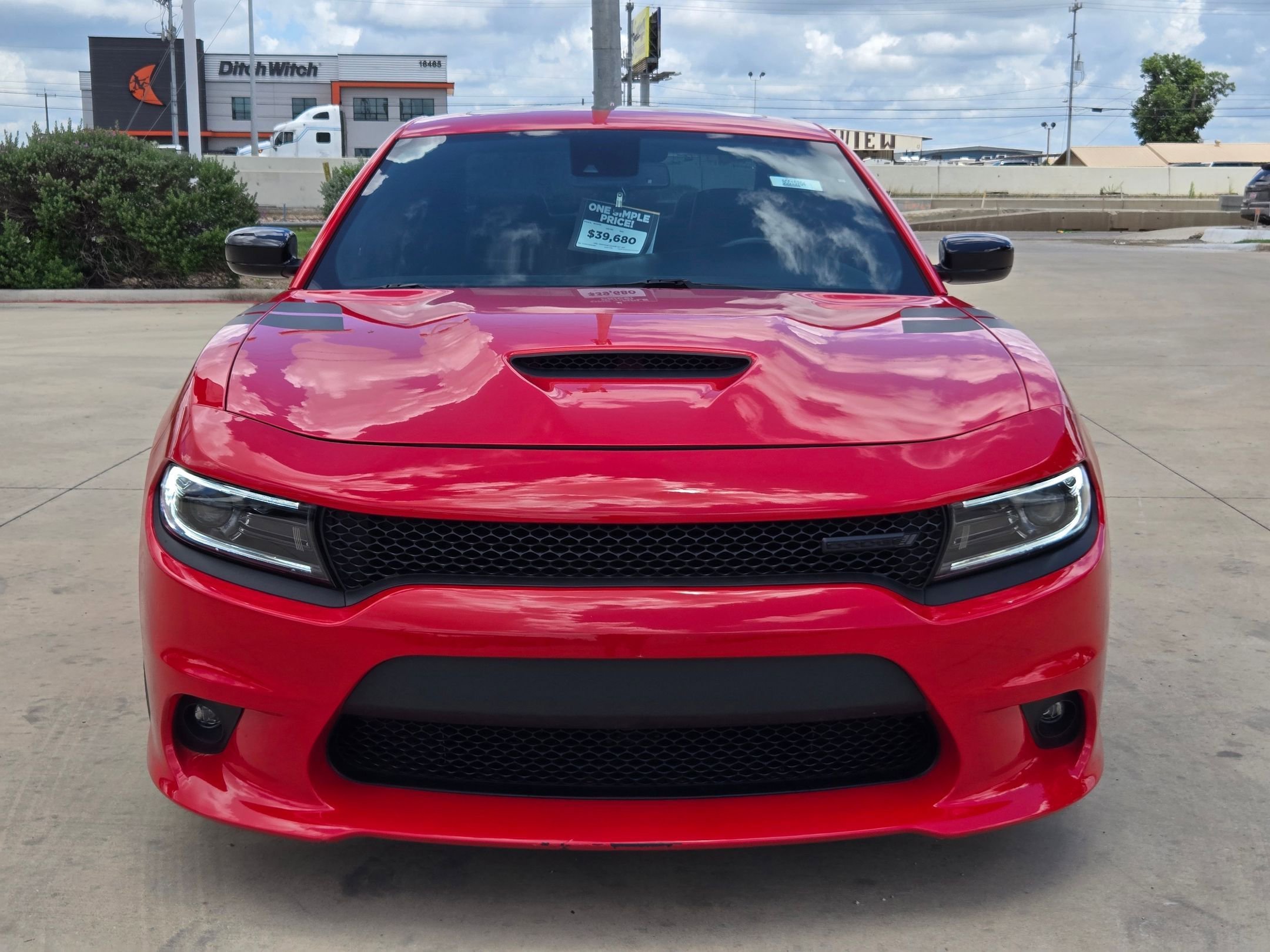 Used 2023 Torred Clearcoat Dodge R/T image 2