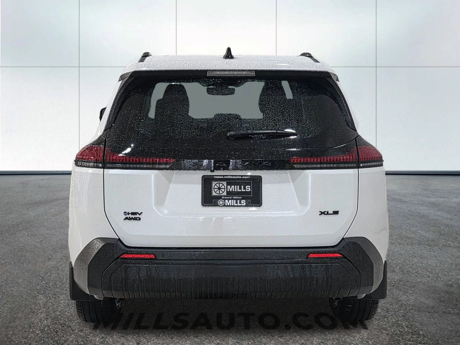 New 2026 Wind Chill Pearl <sup>1</sup> Toyota  XLE Premium image 5