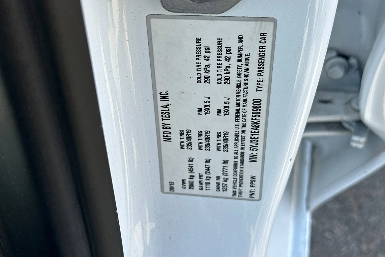 Used 2019 White Tesla Mid Range image 28
