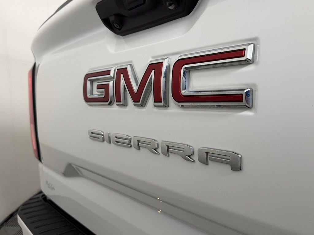 Used 2024 Summit White GMC Elevation image 11