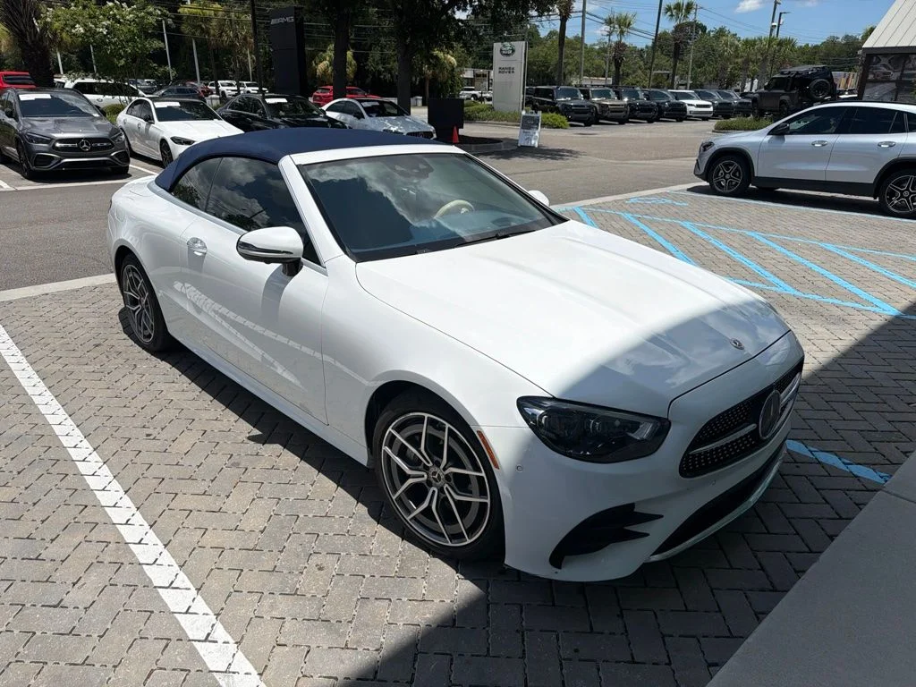 Certified Used 2023 MANUFAKTUR Moonlight White Metallic Mercedes-Benz E 450 image 3