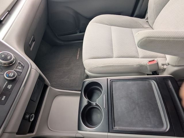 Used 2015 Predawn Gray Mica Toyota LE image 23