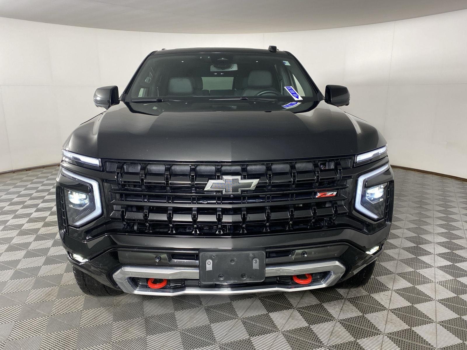 Used 2025 Black Chevrolet Z71 image 2