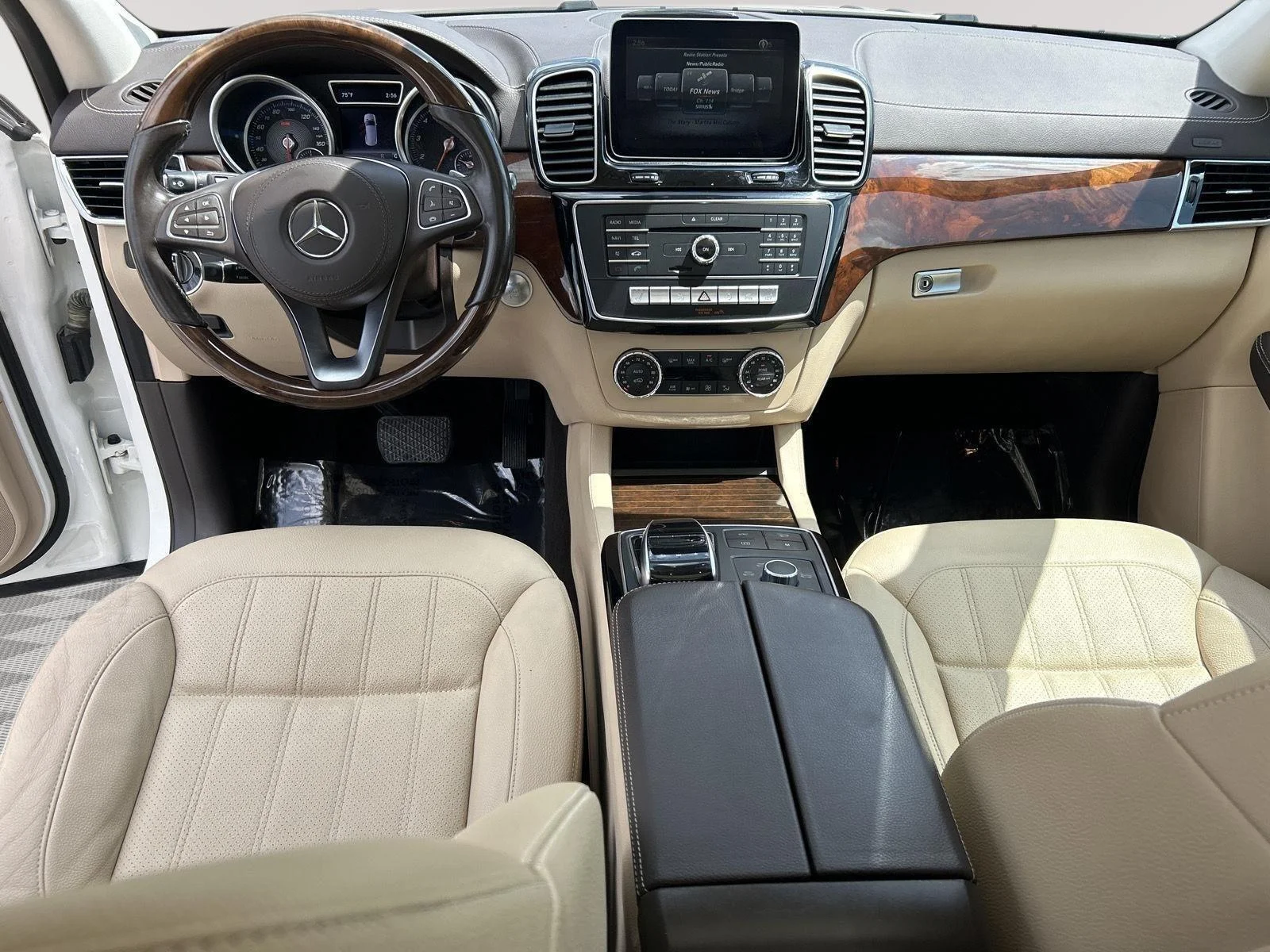 Used 2017  mercedes-benz GLS 450 4MATIC® SUV image 14
