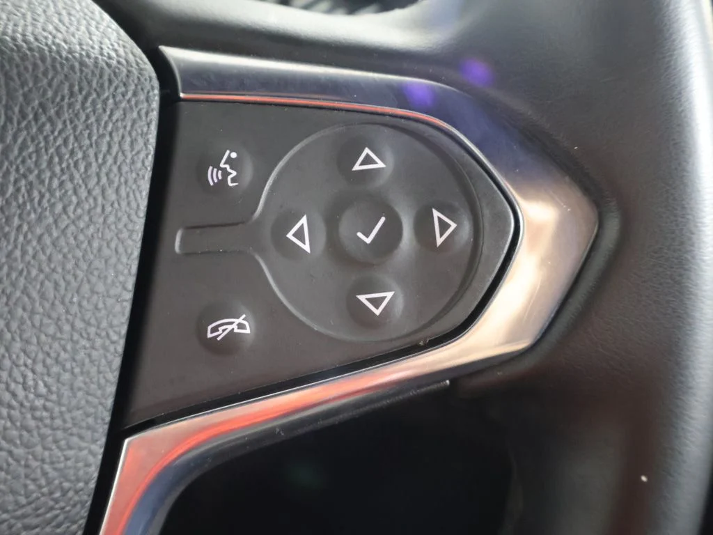 Used 2023 Gray Chevrolet LT image 41