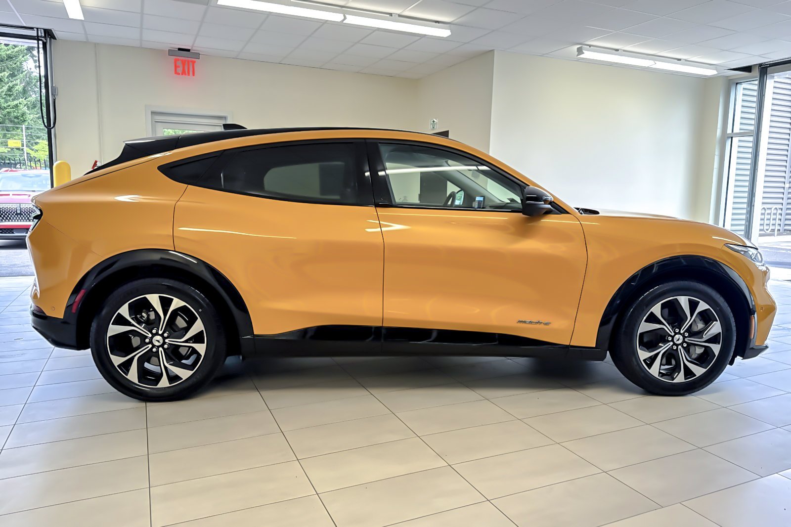 Certified Used 2023 Cyber Orange Metallic Tricoat Ford Premium image 3