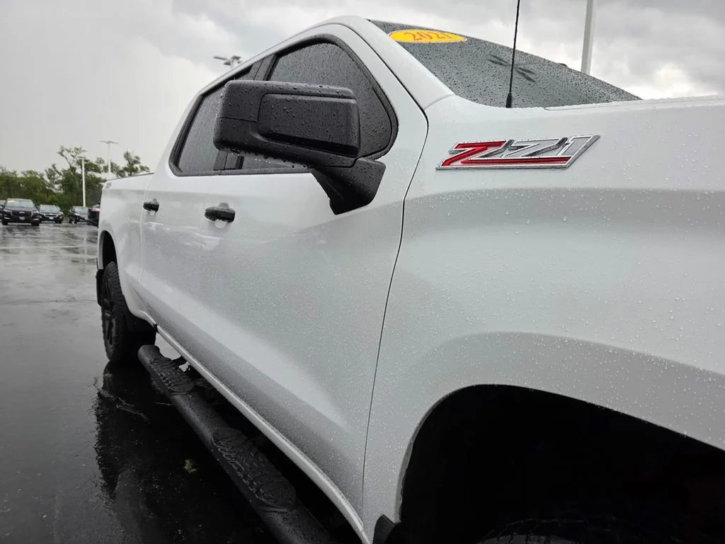 Used 2021 Summit White Chevrolet LT Trail Boss image 38