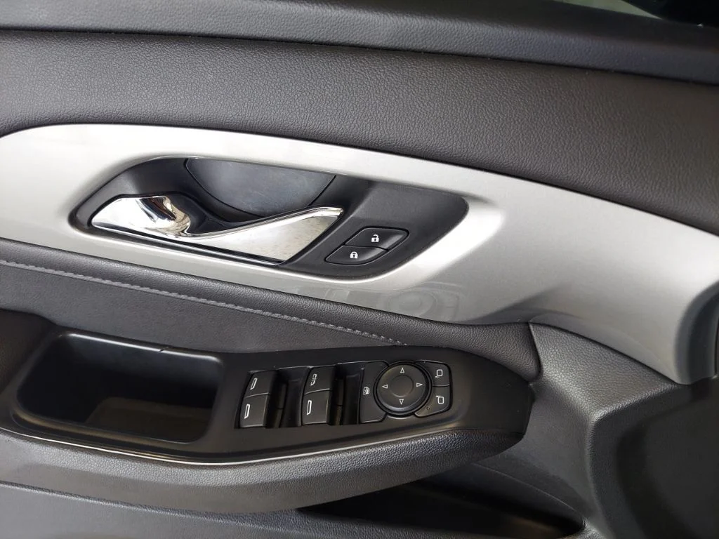Used 2022 Blue Chevrolet LT image 16