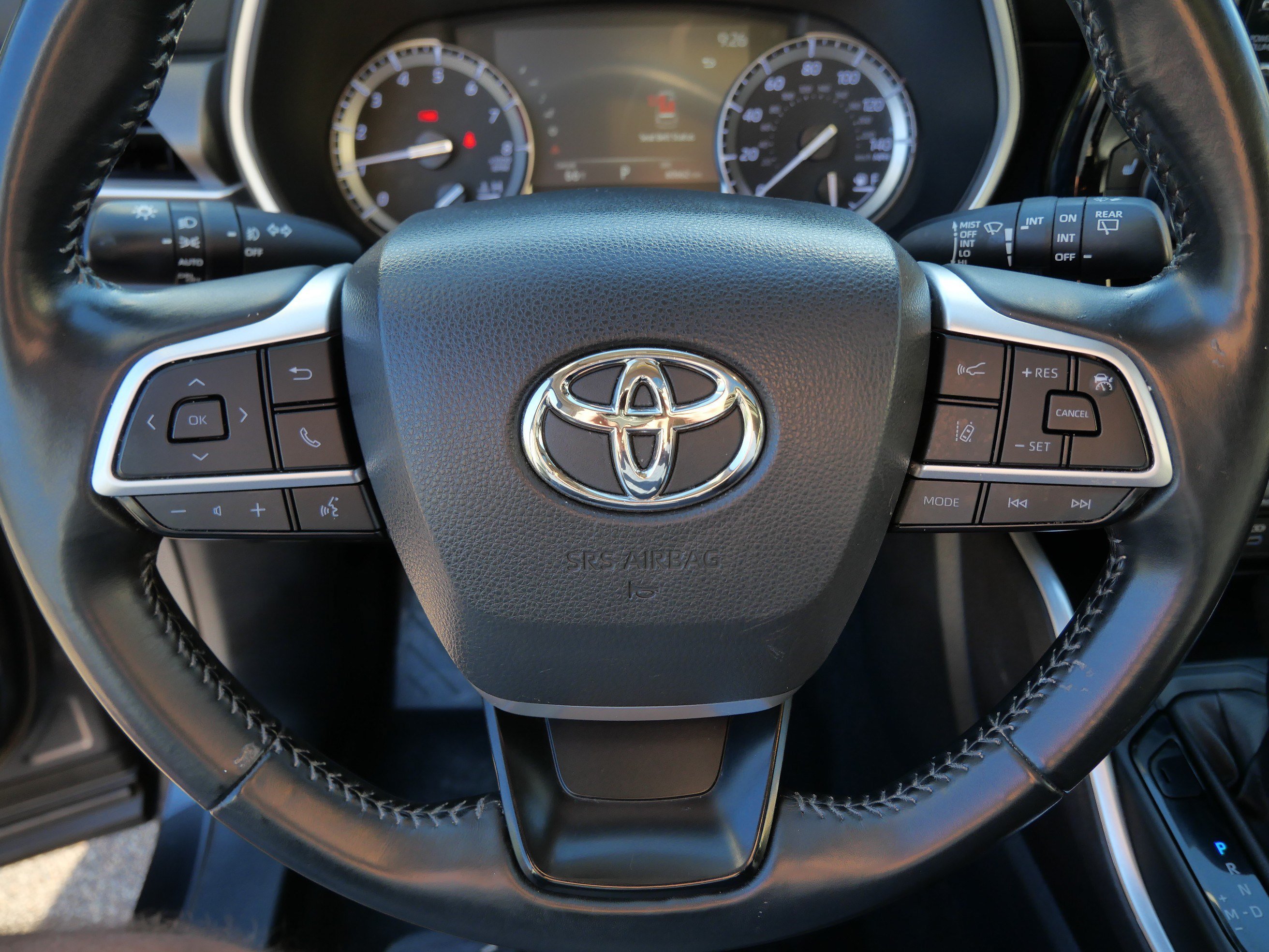 Certified Used 2022 Magnetic Gray Metallic Toyota XLE image 24