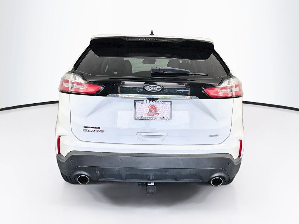 Used 2020 White Ford SE image 8
