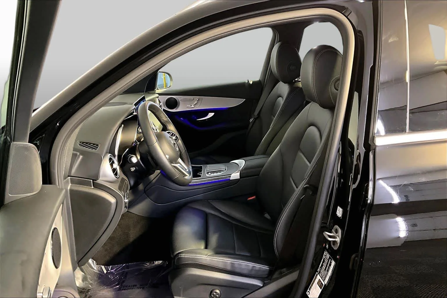 Certified Used 2022 Black Mercedes-Benz GLC 300 image 9