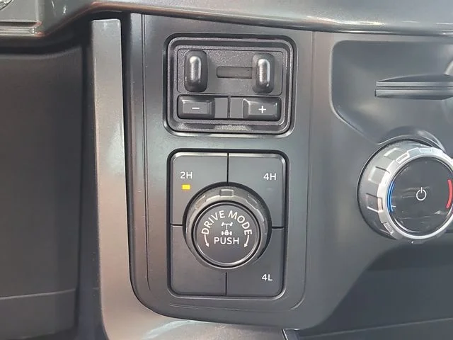 Used 2023 White Ford XLT image 29