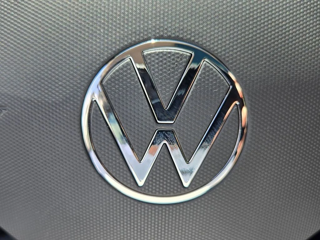 Certified Used 2026 White/off-white Volkswagen SE w/Technology image 31